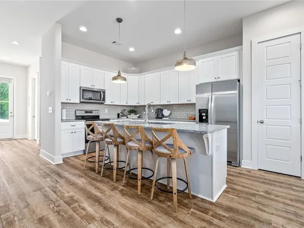 617 Cameron Ct, Auburn, AL 36830
