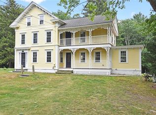 76 Pendar Rd, North Kingstown, RI 02852