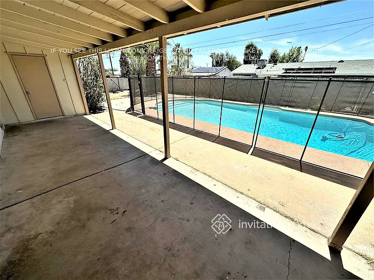 111 E McKinley St — Photo 16