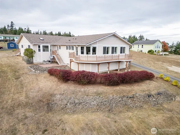 382 Discovery View Drive, Sequim, WA 98382