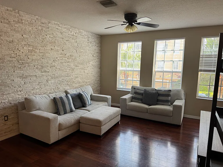 3133 Bayshore Oaks Dr — Photo 13