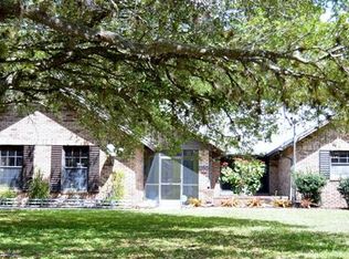 855 Rope Bend Dr, Labelle, FL 33935