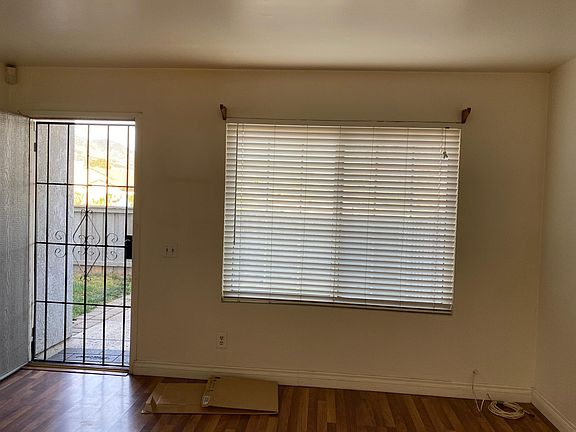 5th image of 1380 W 48th St Unit 38