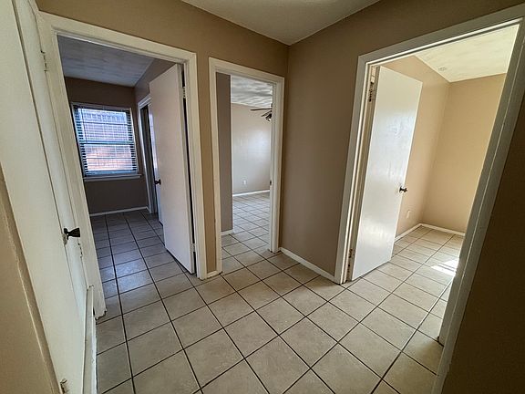 4th image of 2437 Loyce Dr