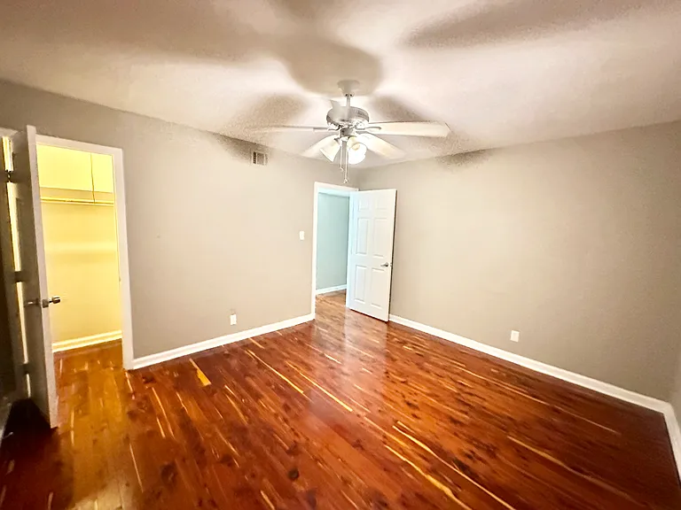 1302 S Quinlan Park Rd #B — Photo 17