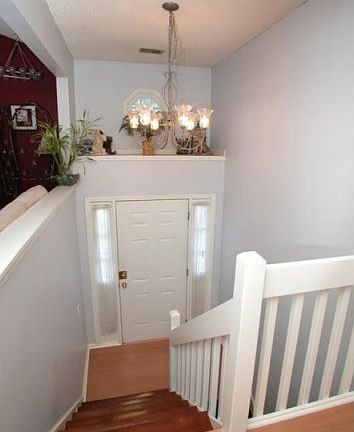 3rd image of 3032 Morris Ln