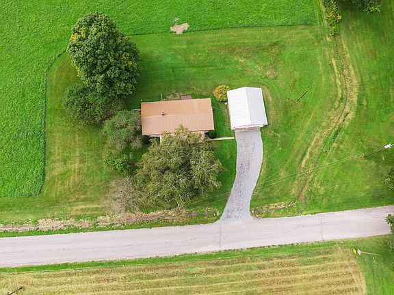 4th image of 155 Tripp Hill Rd