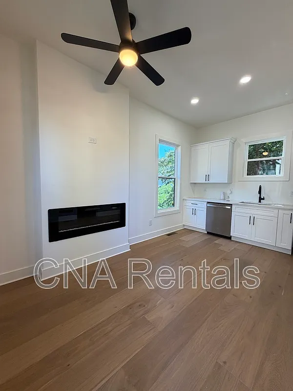 1 bed, 1.0 bath, 350 sqft, $1,250 — Photo 2