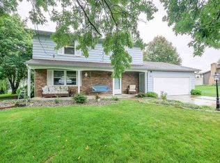 1207 Ridgewood Ln, Bluffton, IN 46714
