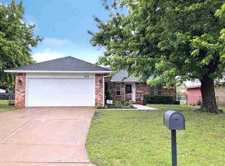109 Canary Pl, Ponca City, OK 74601