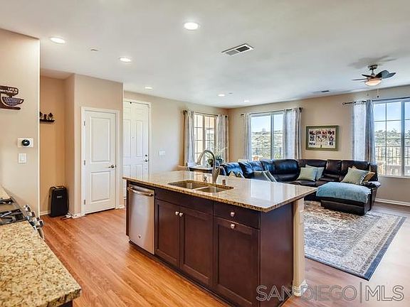 3rd image of 1785 Saltaire Pl Unit 32
