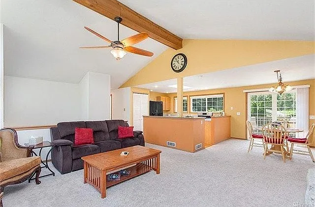 3 bed, 2.5 bath, 2163 sqft, $3,500 — Photo 4