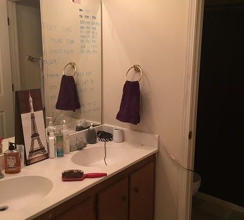 4th image of 903 1/2 Cotton Row APT C