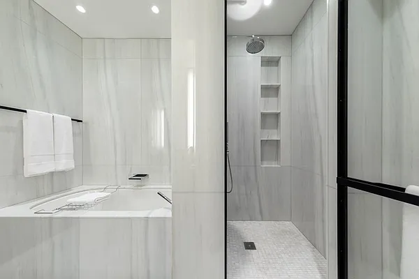 Sold by Extell Marketing Group | media 4