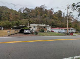 3749 Pond Creek Rd, Pinsonfork, KY 41555