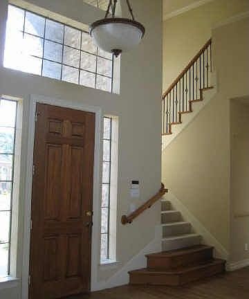 2nd image of 713 Dry Creek Cir