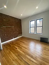 Rented by City Prime Commercial Realty 