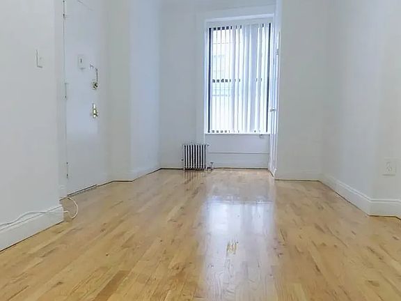 2nd image of 118 E 102nd St APT 1A