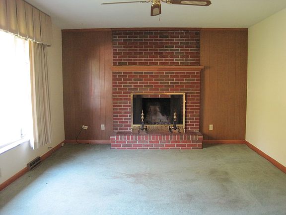 3rd image of 219 Campbell Street