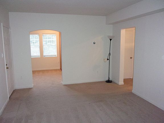 4th image of 1776 N Troy St #15715