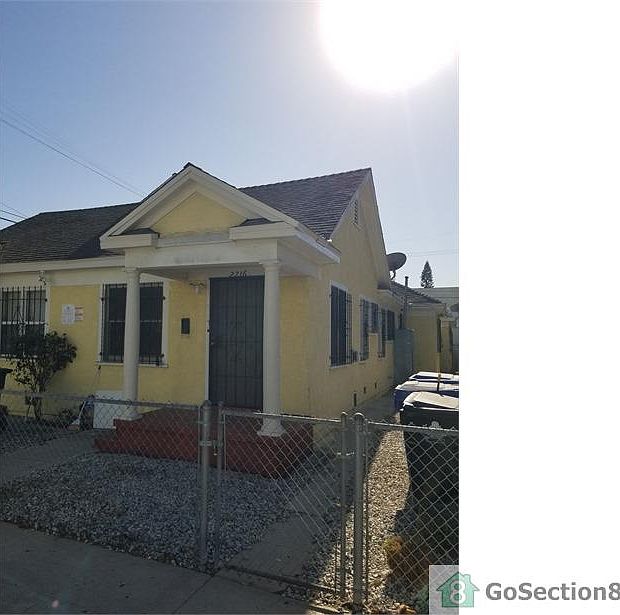 1st image of 2216 W 27th St