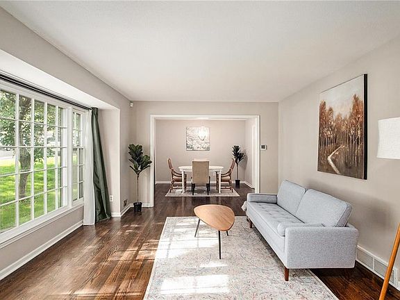 2nd image of 10644 Bridlespur Dr