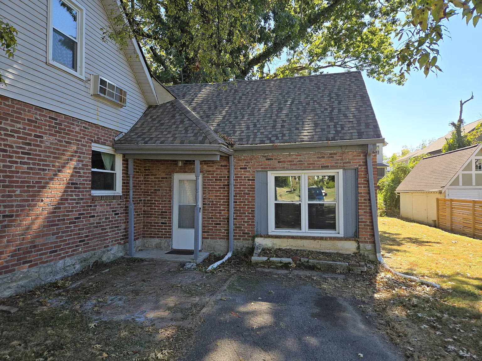 Studio, 400 sqft, $1,050 — Photo 1