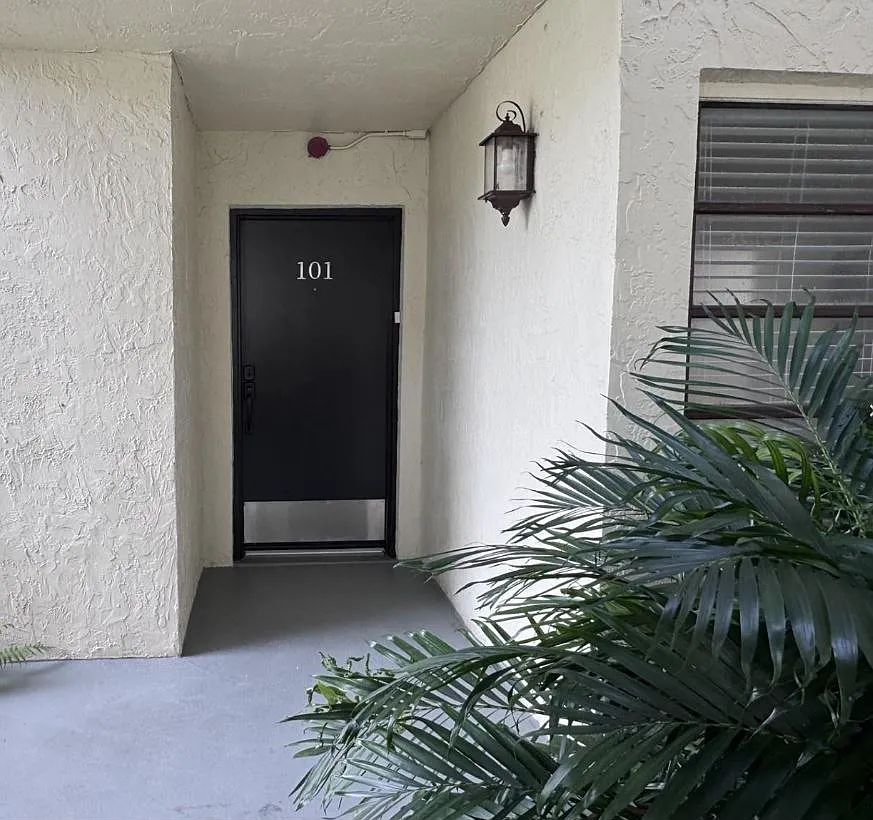 3 bed, 1150 sqft, $2,800 — Photo 3