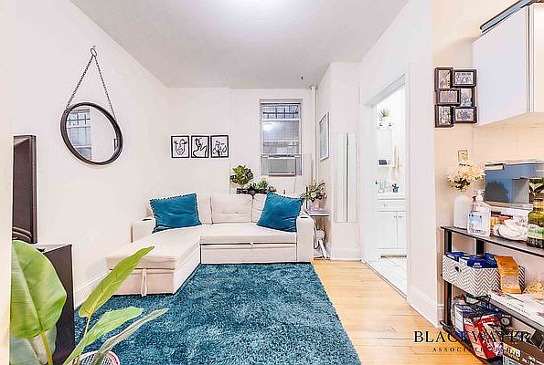 1st image of 205 E 73rd St APT 6