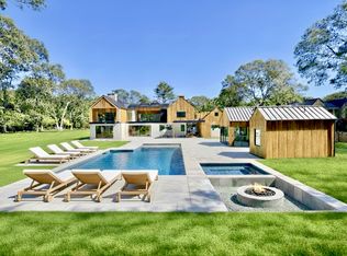 102 Copeces Ln, East Hampton, NY 11937