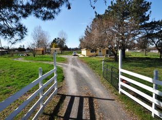 1365 S Wright Rd, Santa Rosa, CA 95407