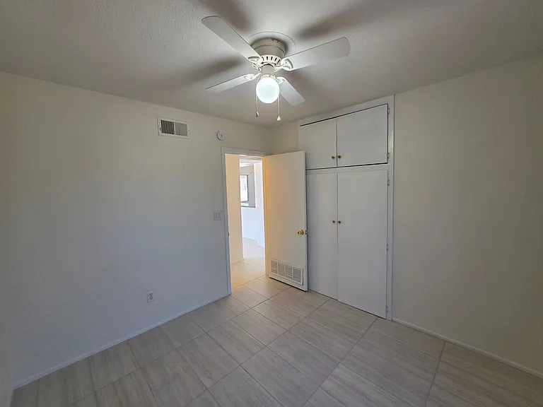 1243 N Oleander St — Photo 19