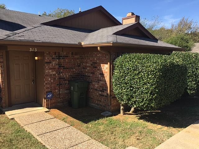 1st image of 315 Shady Valley Dr