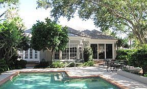 3rd image of 190 Coquille Way