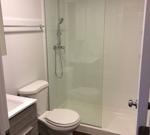 4th image of 1325 W Wilson Ave #808