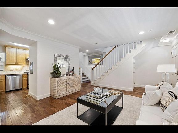 3rd image of 508 Peninsula Ave #2
