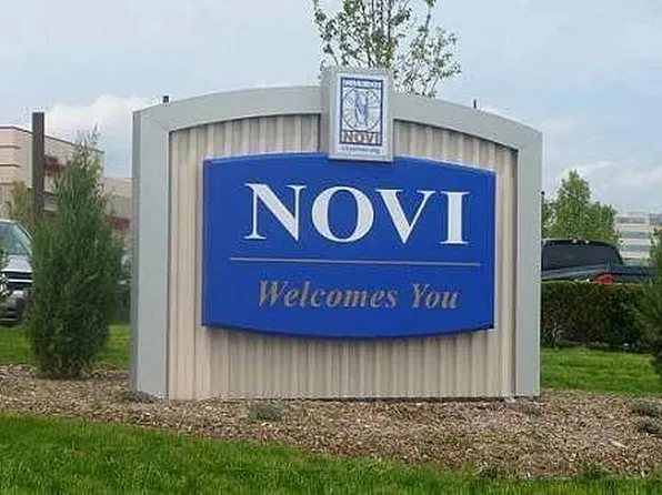 25605 Portico Ln #1, Novi, MI 48375