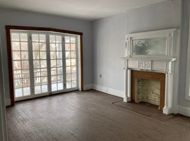 7710 Waverly St, Pittsburgh, PA