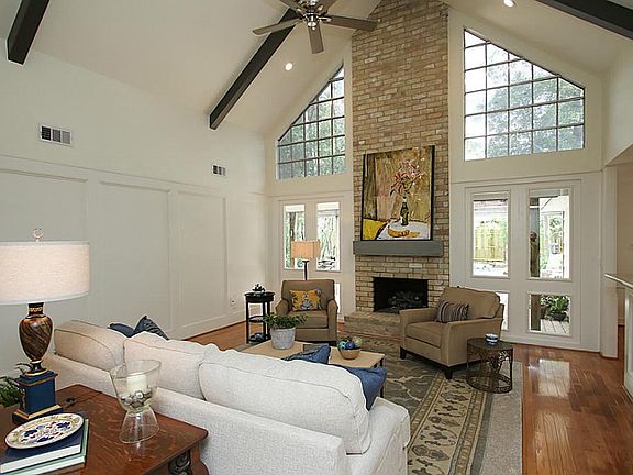 5th image of 11831 Oakcroft Dr