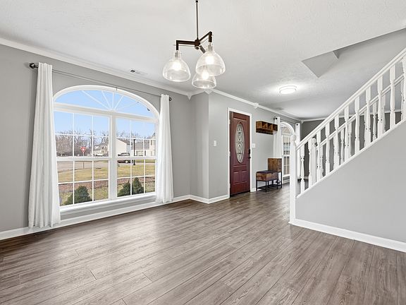 5th image of 6611 Fountain Cove Ct