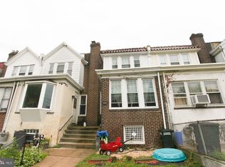 573 Green Ln, Philadelphia, PA 19128