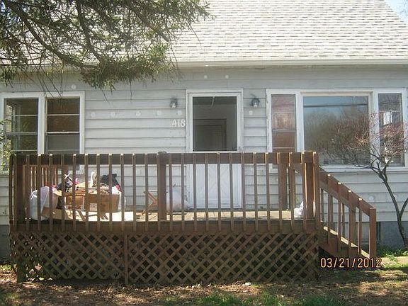 3rd image of 418 Pauline Ave