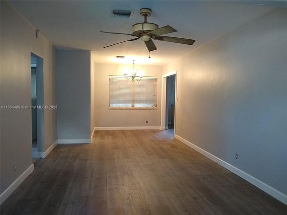 3rd image of 1215 NE 11th Ave