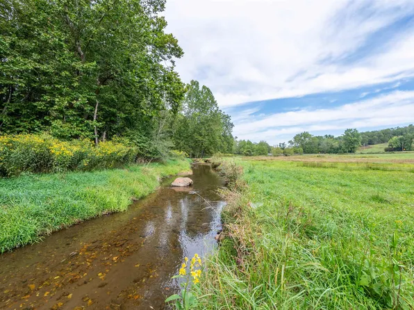 148 Mill Pond Rd SW, Floyd, VA 24091