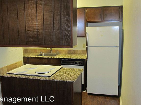 3rd image of 401 12th Ave SE APT 171