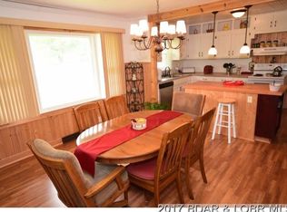 9 Palomino Dr, Camdenton, MO 65591