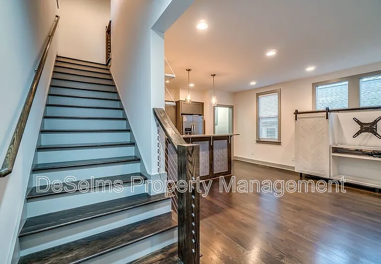917B Spain Ave — Photo 8