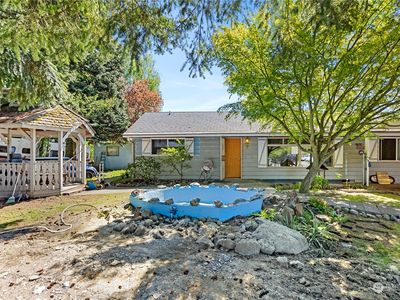 17016 Des Moines Memorial Drive, Burien, WA, 98148