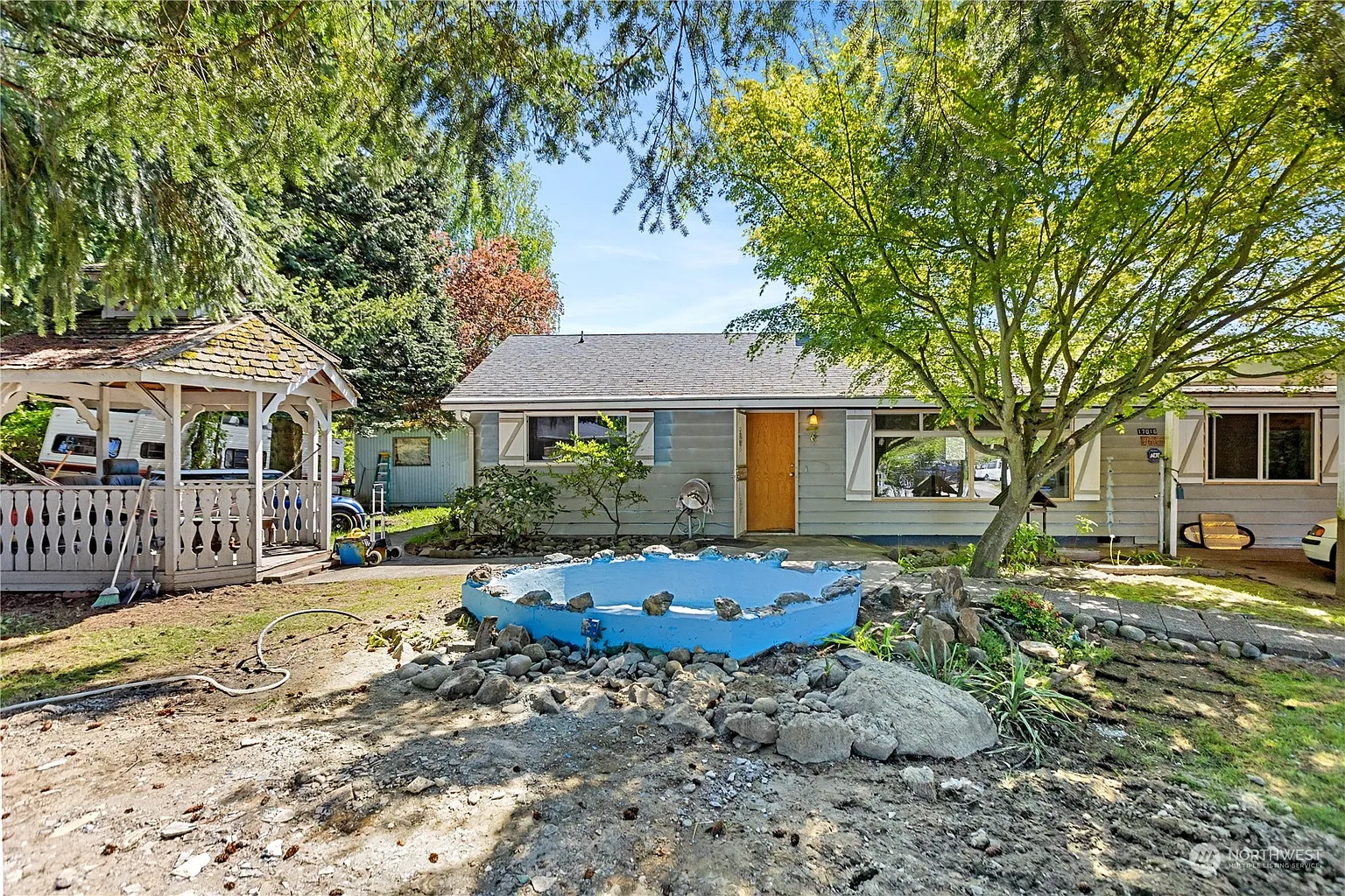 17016 Des Moines Memorial Drive photo 1