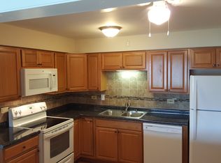 4441 Eberly Ave APT 1B, Brookfield, IL 60513